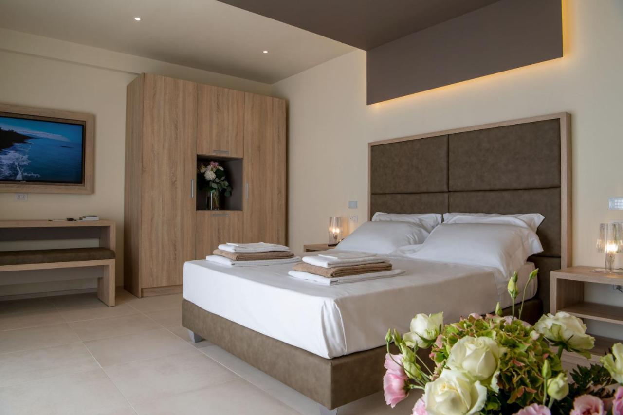Palace Lido Hotel & Suites Marina di Cecina Zewnętrze zdjęcie